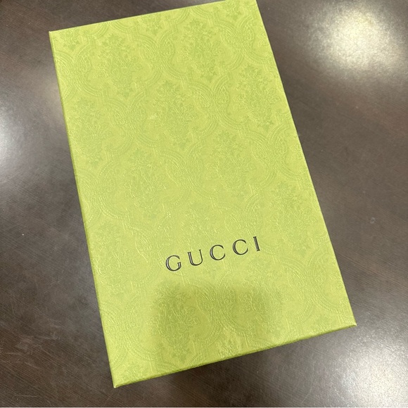 Gucci Women's Basket Lace Up Low Top Sneakers Size 8.5 New - Picture 8 of 15